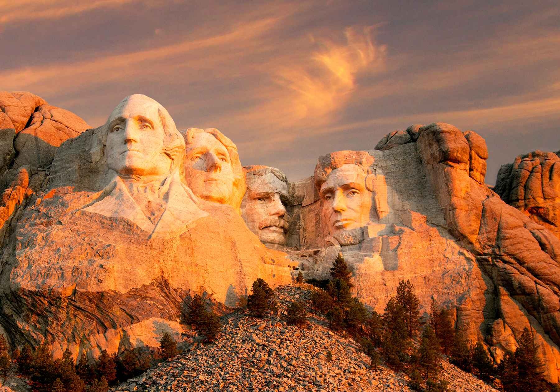 Mount Rushmore at sunset