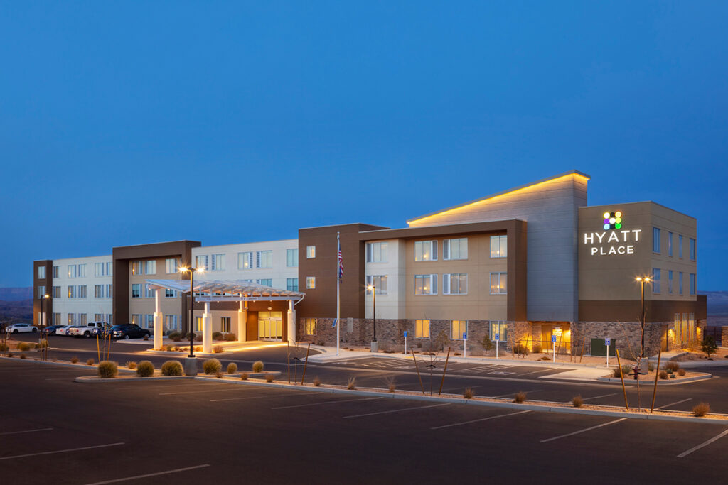 USA_Arizona_Hyatt Place Page-Lake Powell_Front Exterior 1