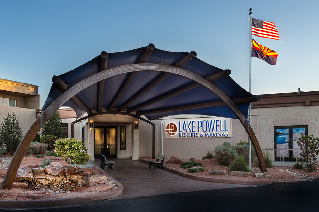 USA_Arizona_Lake Powell Resort_Exterior