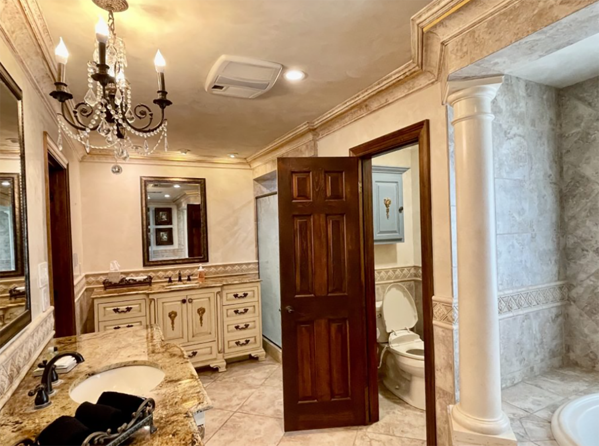 USA_Louisiana_Louisiana Cajun Mansion_Bathroom_