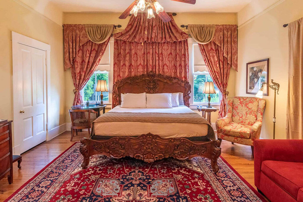 USA_Mississippi_Devereaux Shields House_Guest Room_-