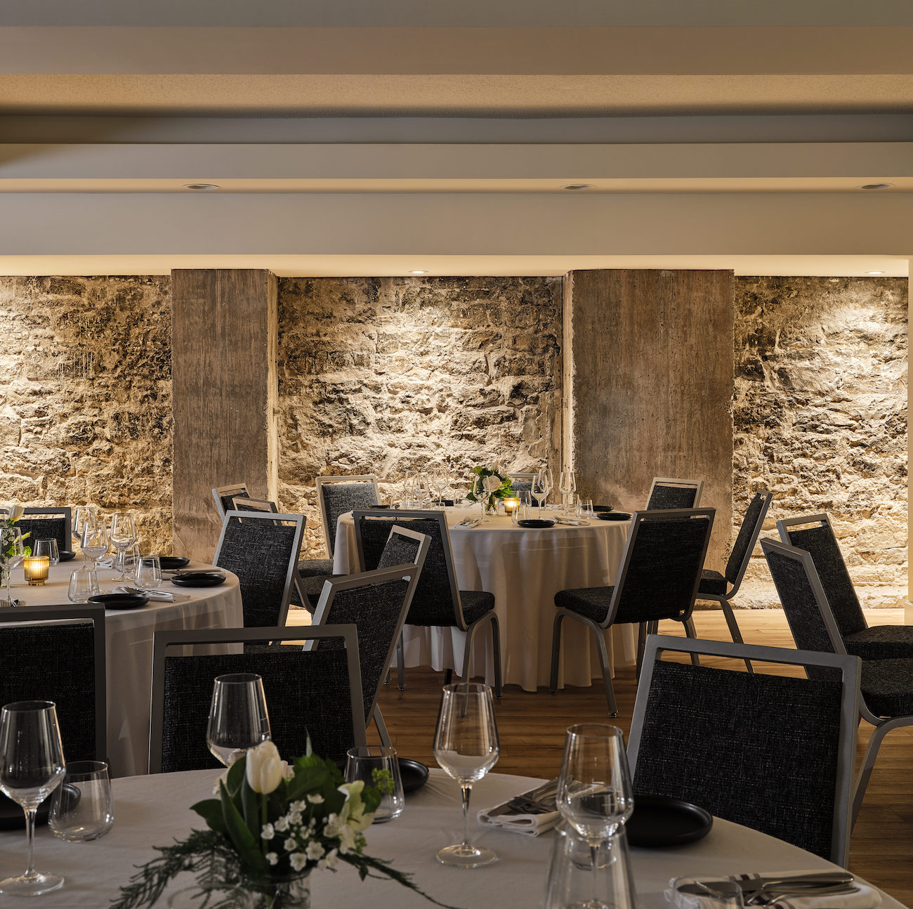 CAN_Ontario_The Metcalfe Hotel by Gray Collection_Dining Room