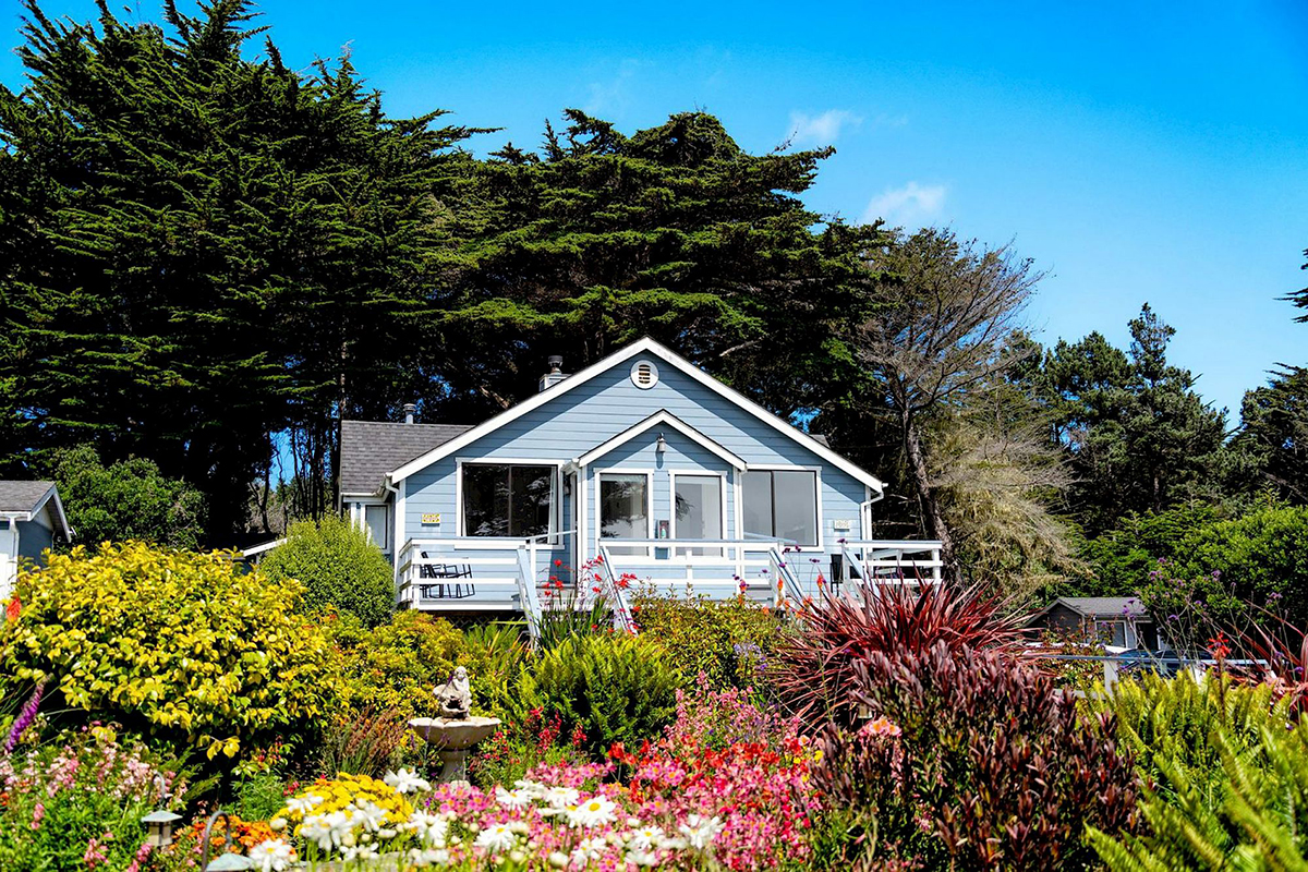 USA_California_Agate Cove Inn_Exterior