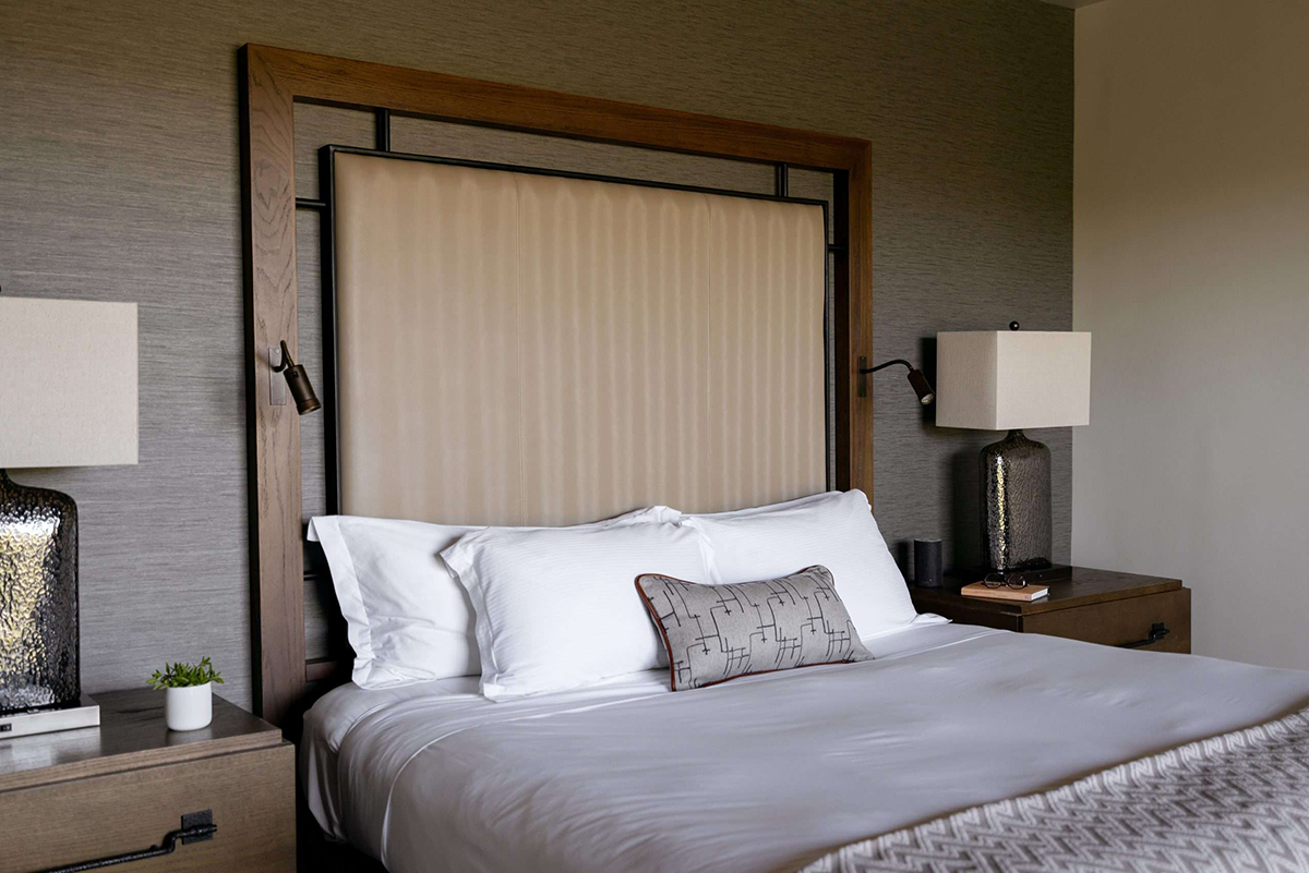 USA_California_Carmel Valley Ranch_Guest Room