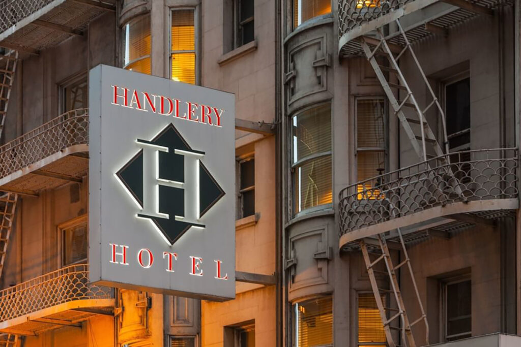 USA_California_Handlery Union Square Hotel_Sign