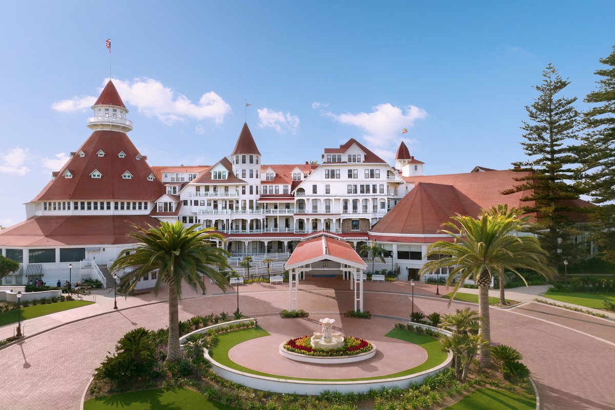 USA_California_HotelDelCoronado_exterior