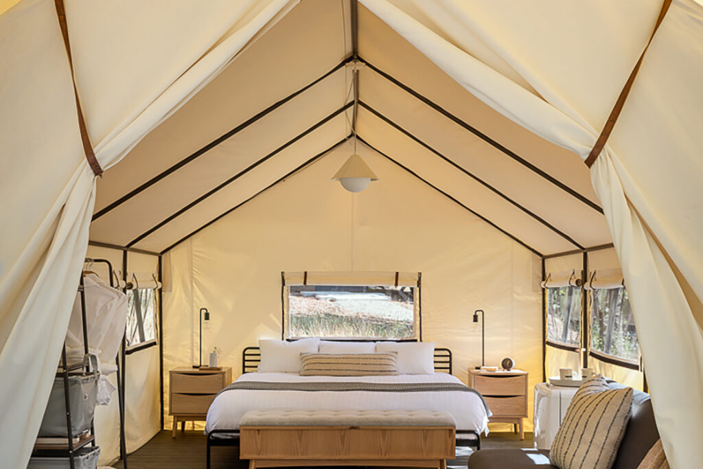 Luxury tent