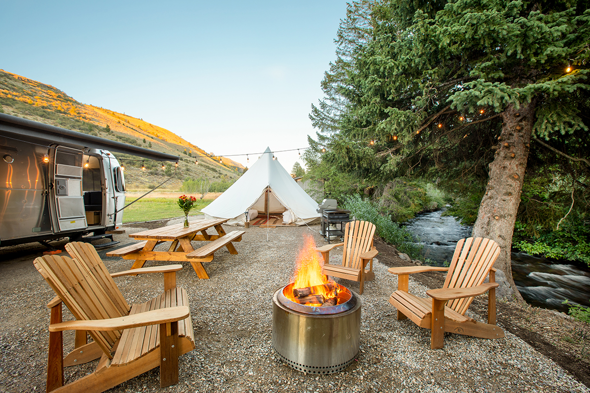 USA_Idaho_Moose Creek Ranch Cabins_Van