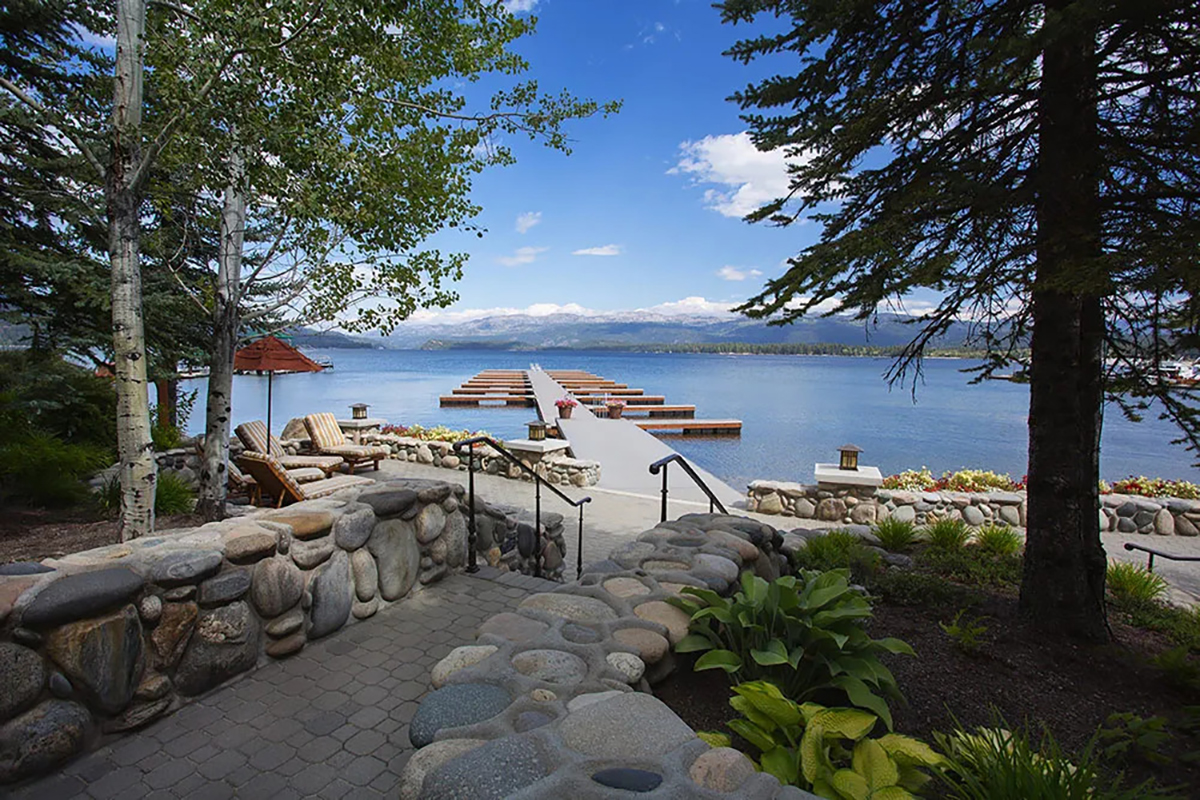 USA_Idaho_Shore Lodge_Lake