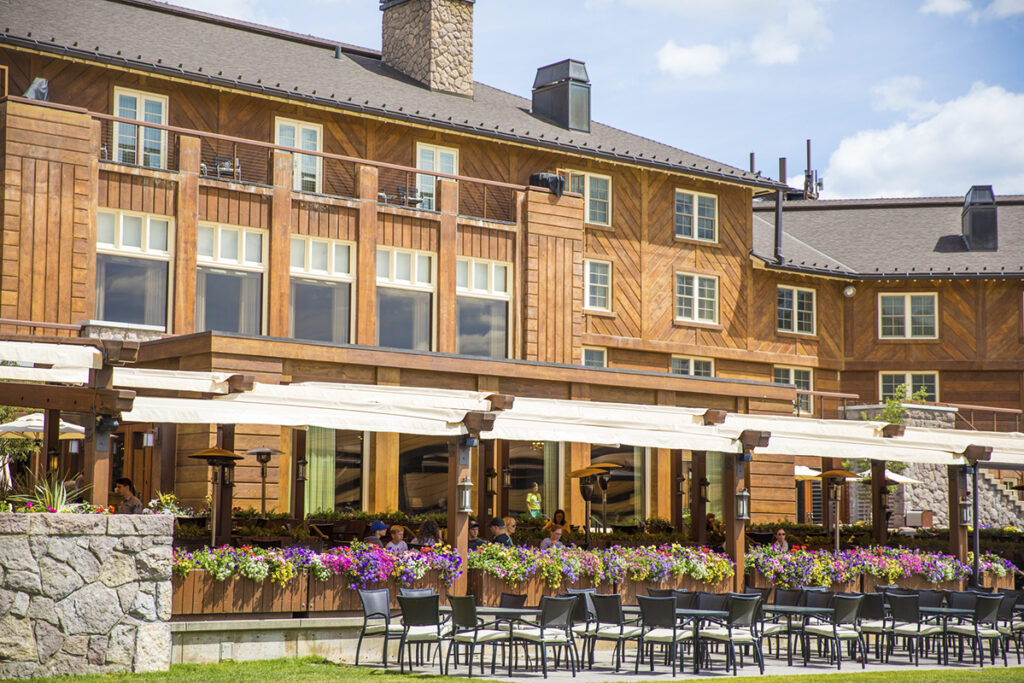 USA_Idaho_Sun Valley Lodge_Terrace