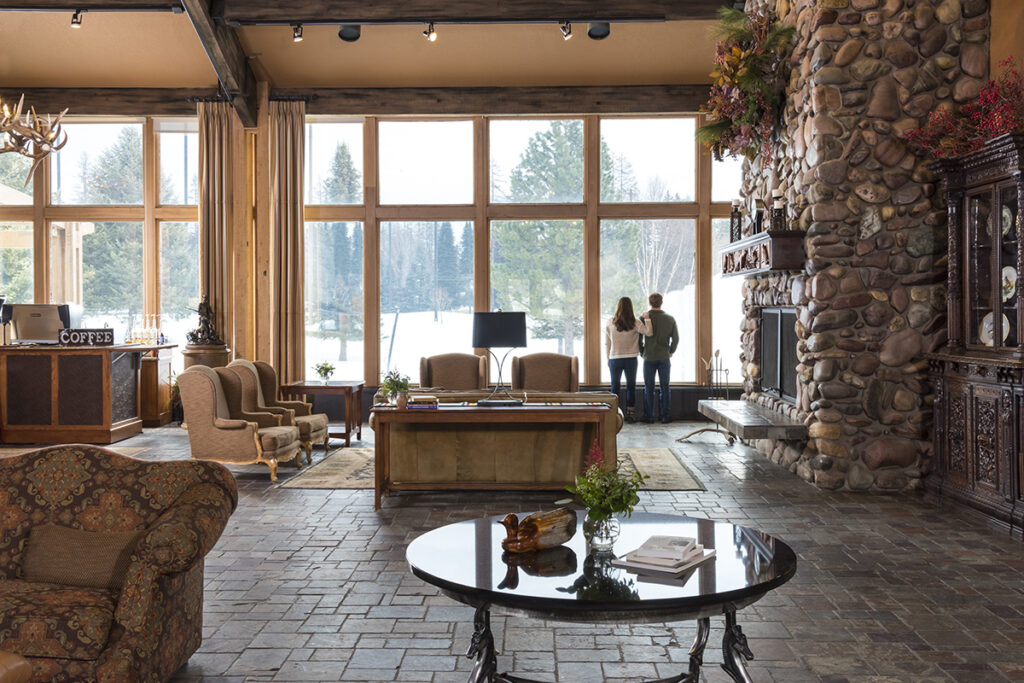 USA_Montana_Grouse Mountain Lodge_Lobby