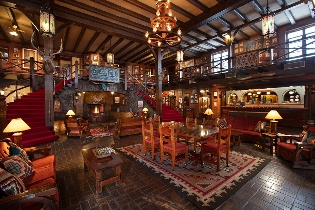 USA_New Mexico_El Rancho Hotel_Dining Room