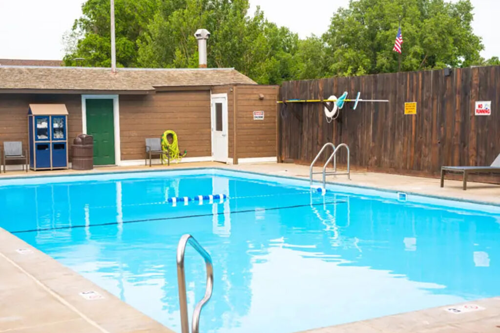 USA_North Dakota_Badlands Motel_Pool