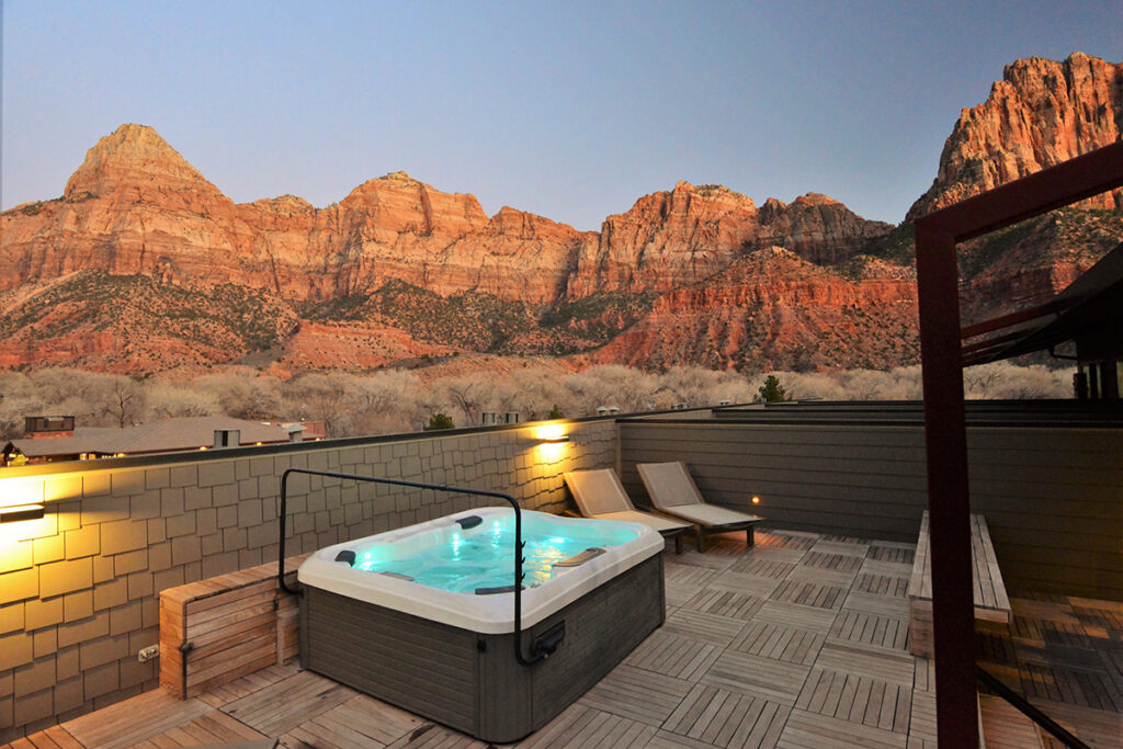 USA_Utah_Cable Mountain Lodge_Hot tub with view