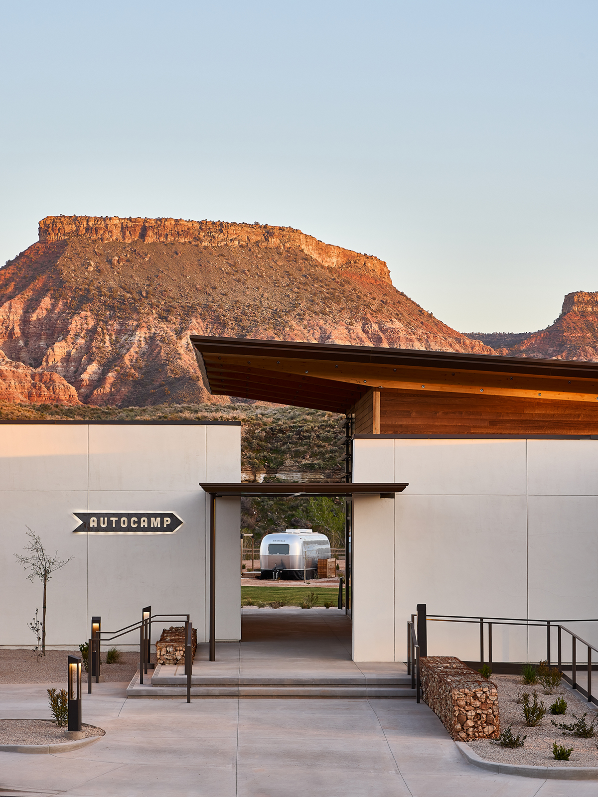 USA_Utah_Zion National Park Lodge_Exterior_Credit Matt Kisiday_