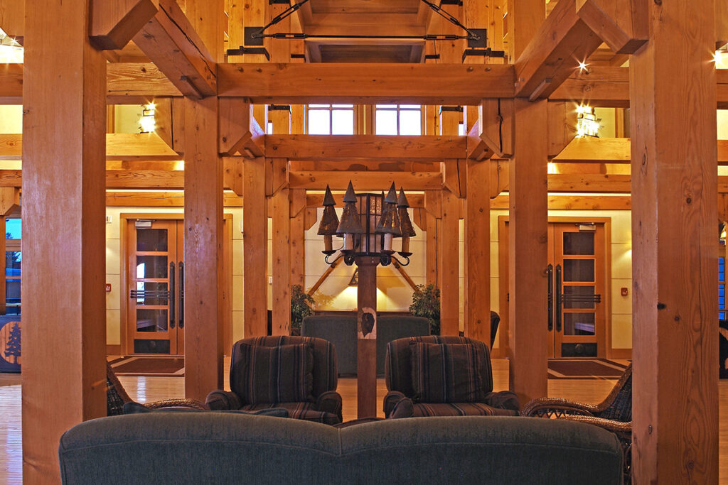 USA_Wyoming_Old Faithful Snow Lodge_Lobby