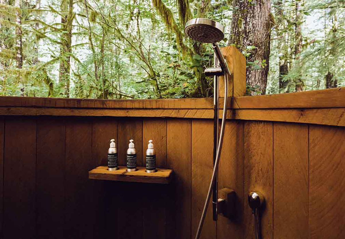 CAN_BC_Clayoquot Wilderness Lodge_Shower