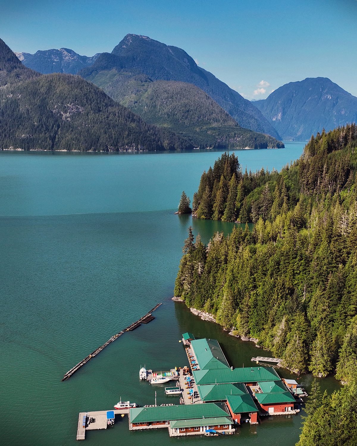 Knight Inlet Lodge