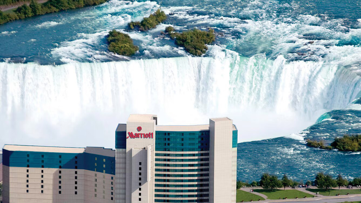 CAN_Ontario_Marriott Falls View_Exterior