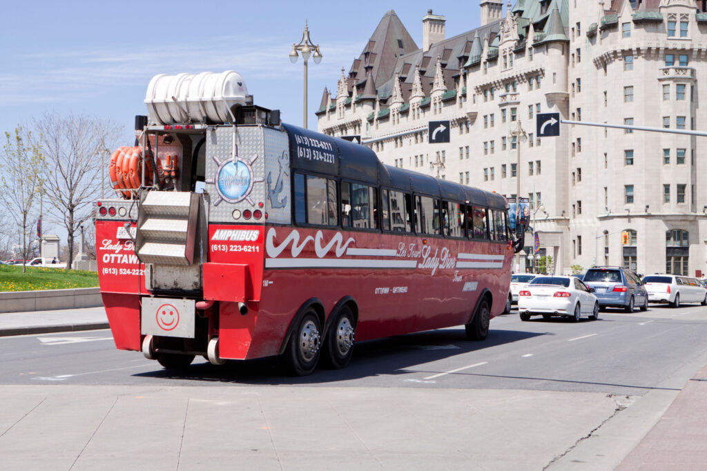 Lady Dive Amphibus in Ontario, Ottawa