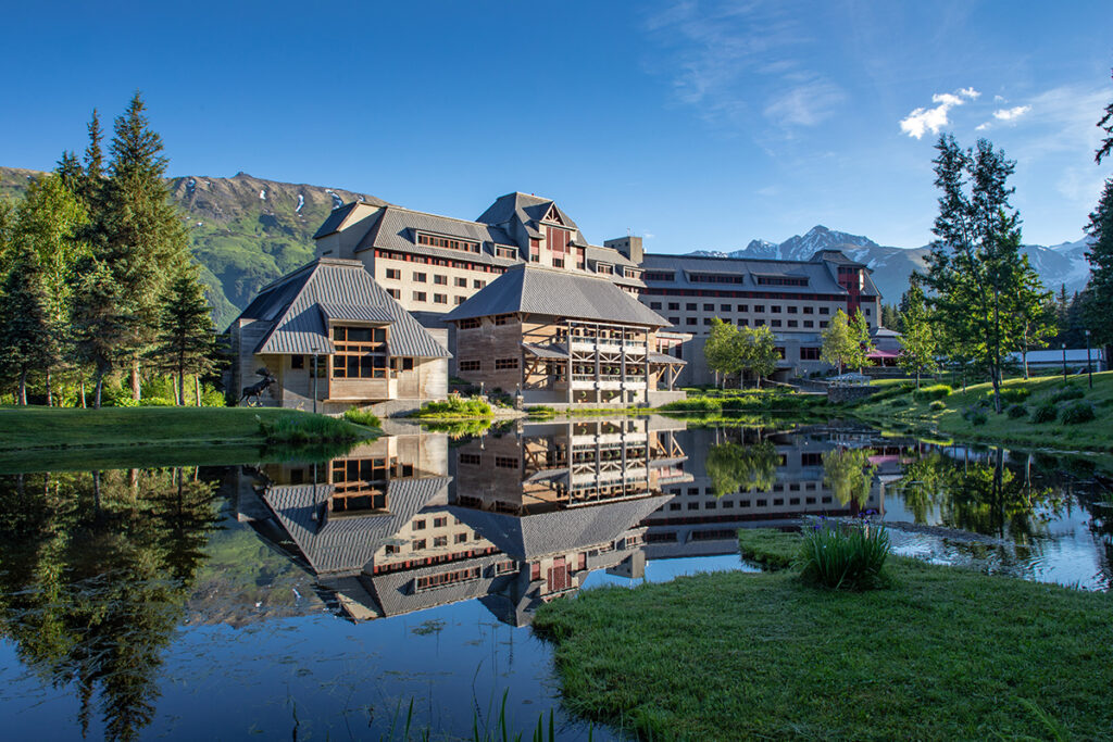 USA_Alaska_Alyeska Resort_Exterior