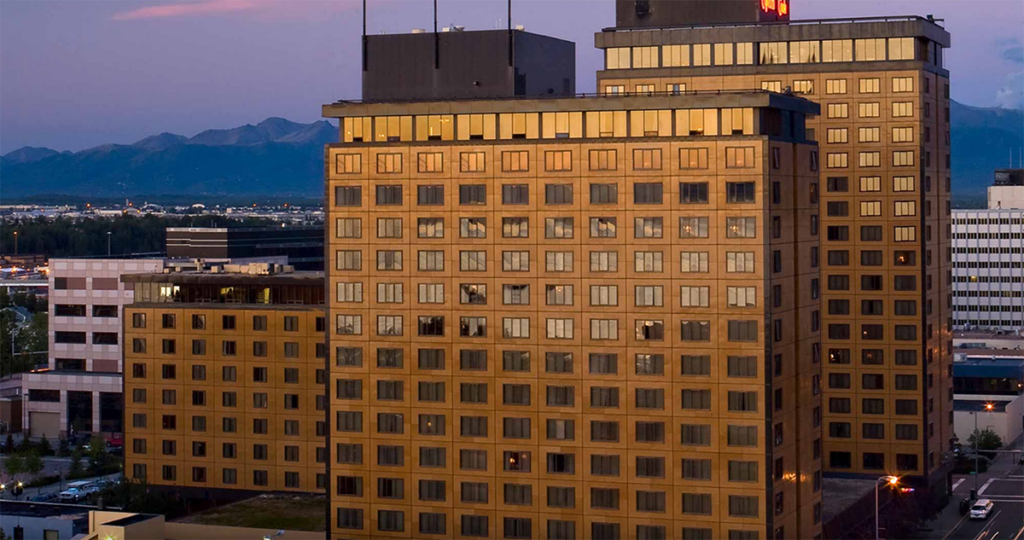 USA_Alaska_Captain Cook Hotel_Exterior