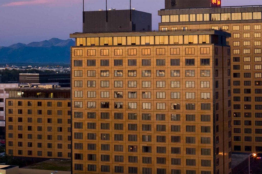 USA_Alaska_Captain Cook Hotel_Exterior