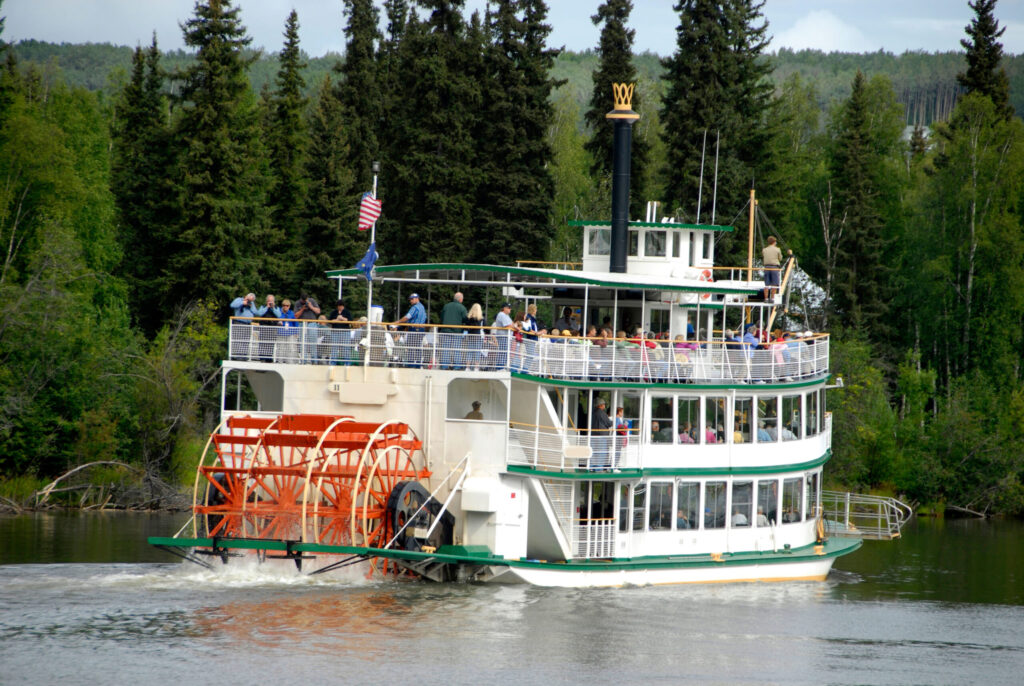 Sternwheeler Riverboat Cruise in Fairbanks, Alaska