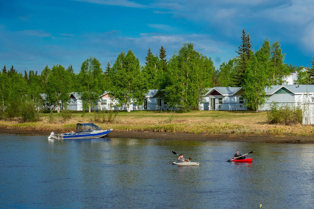 USA_Alaska_River’s Edge Resort_River Front Cottages