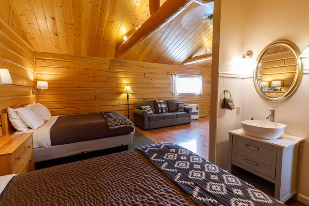 USA_Alaska_Sheep Mountain Lodge_Suite