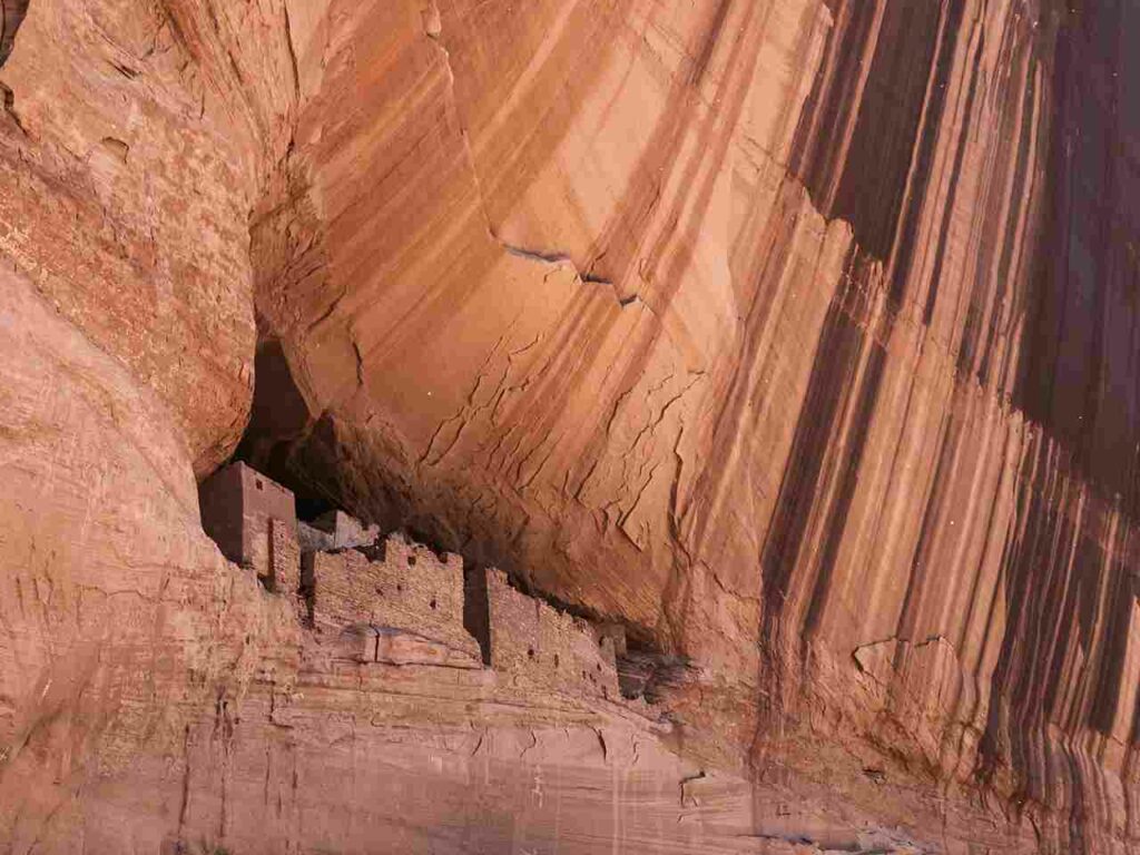 Famous anasazi cave dwelling in a cliff of the Canyon de Chelly National Monument