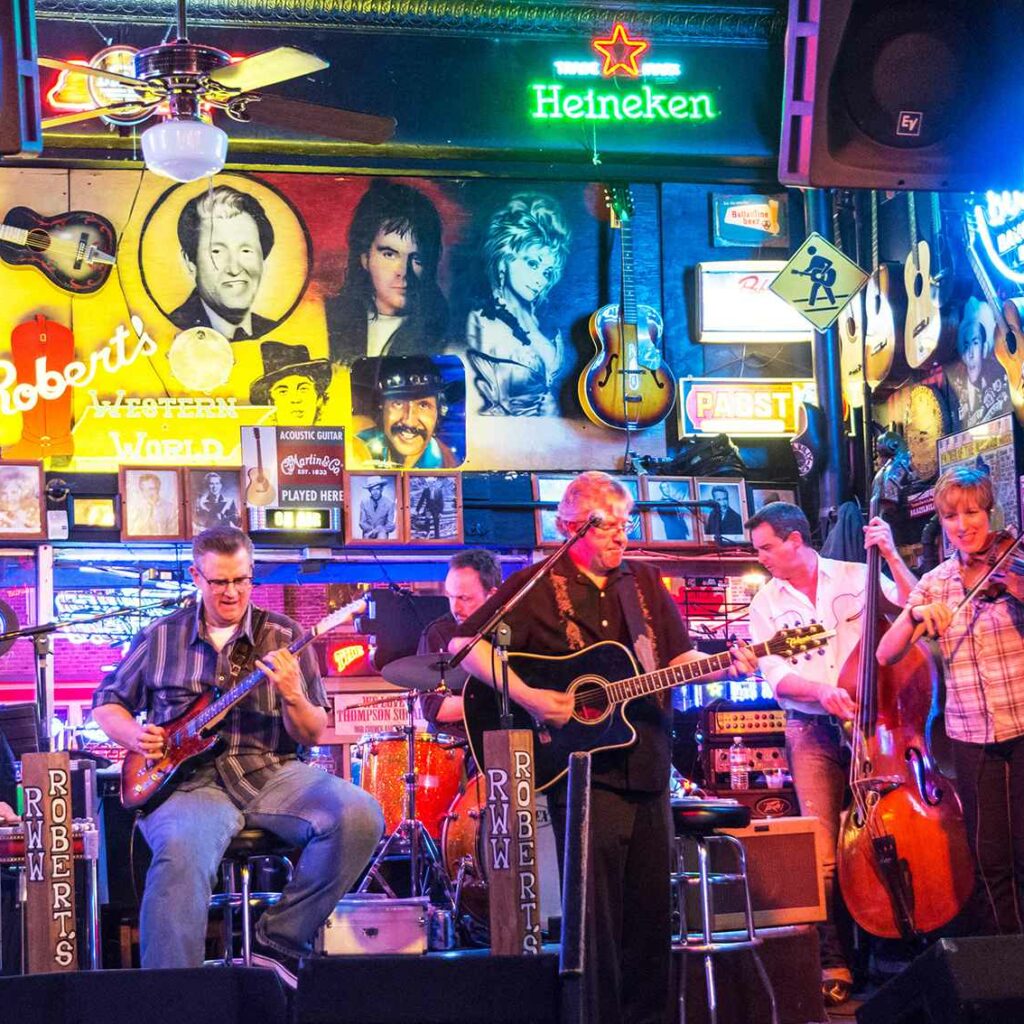 Band playing in downtown Nashville