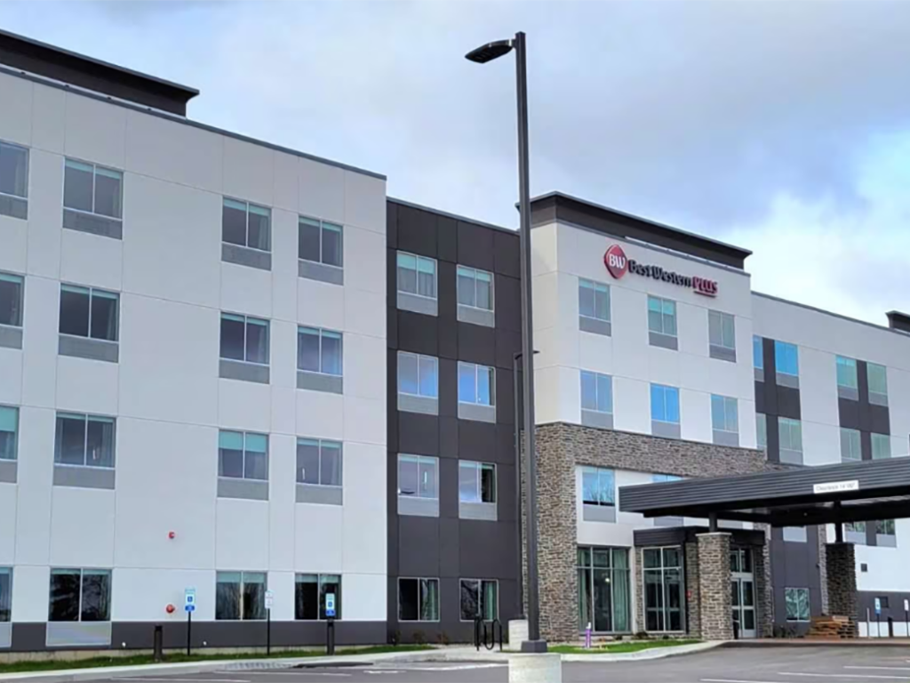 USA_Minnesota_Best Western Plus Grand Rapids_Exterior