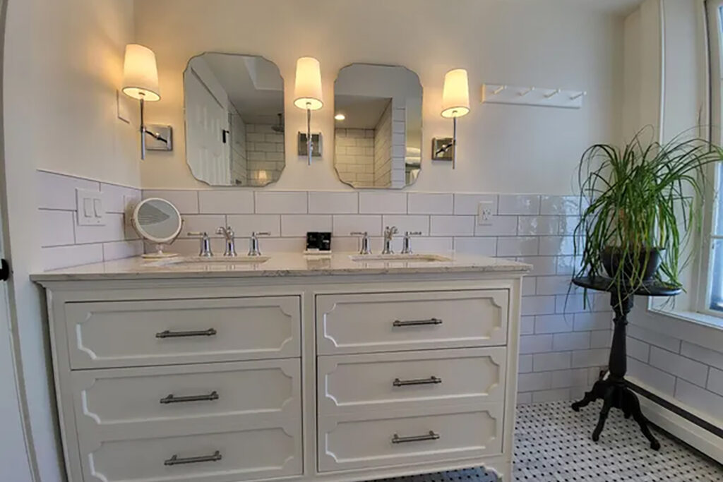 Hotel bathroom with two sinks