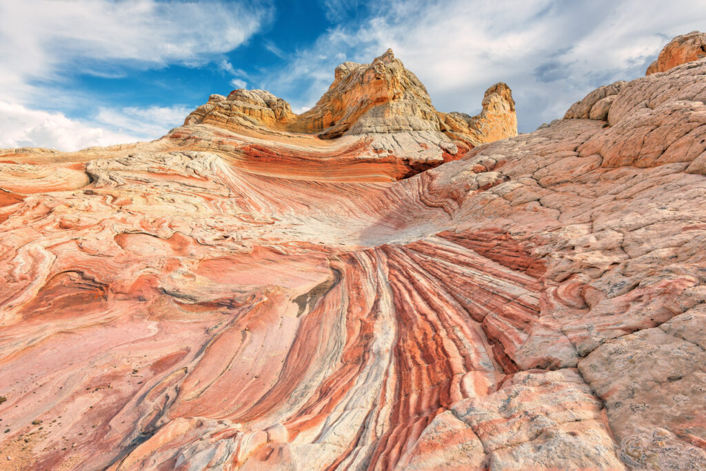 White Pocket plateau from white and red sandstone in Vermilion cliffs