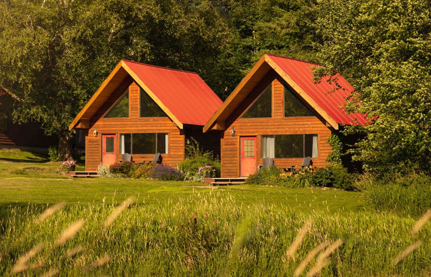 Tweedsmuir Lodge cabin exterior