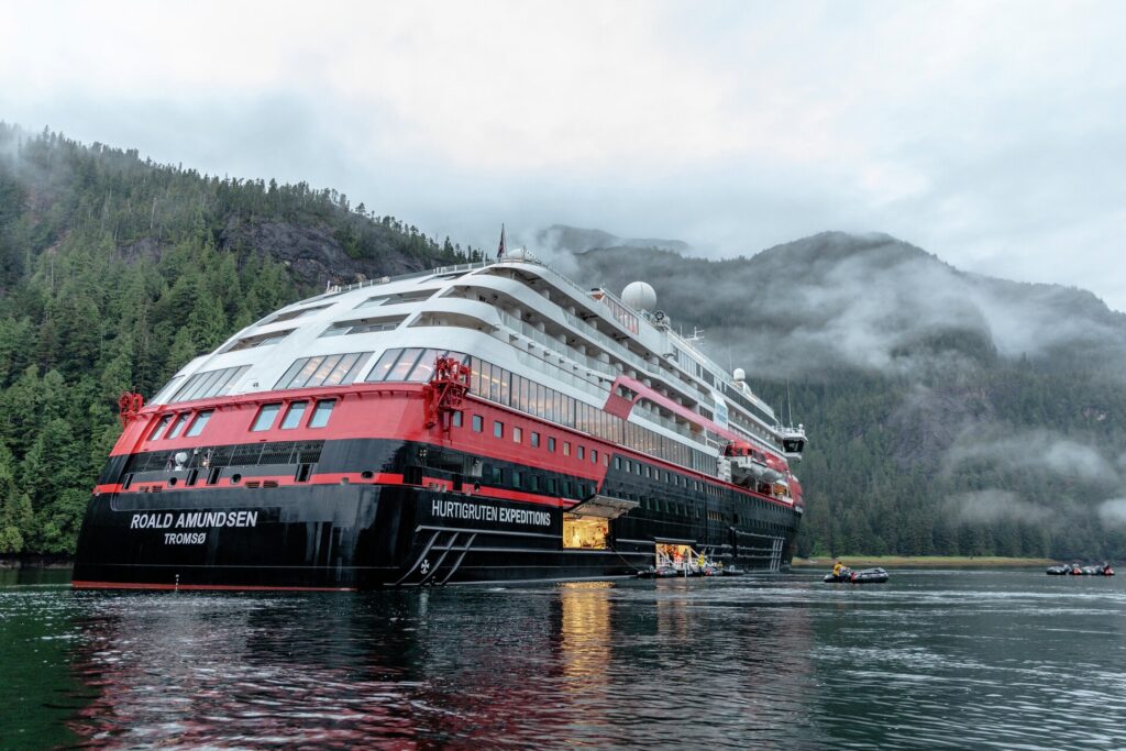 Oscar Farrera/ Hurtigruten