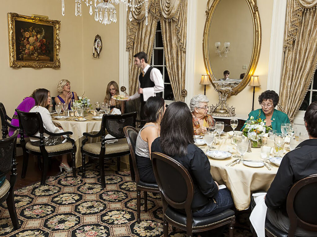 Guests dining in the 1818 restaurant in Natchez