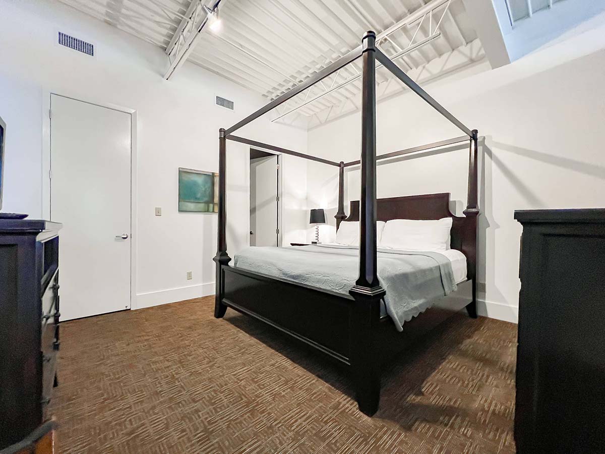 Loft guest room