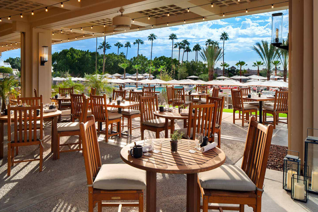 Hotel restaurant with view of the resort